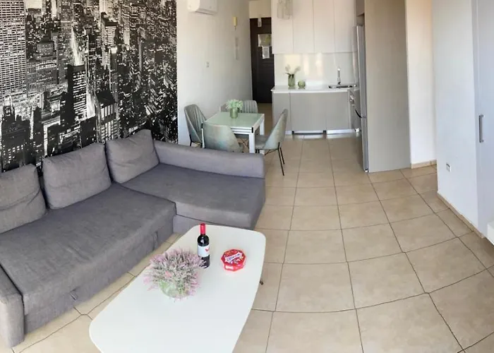 Mythical Sands - Antonios 파라림니